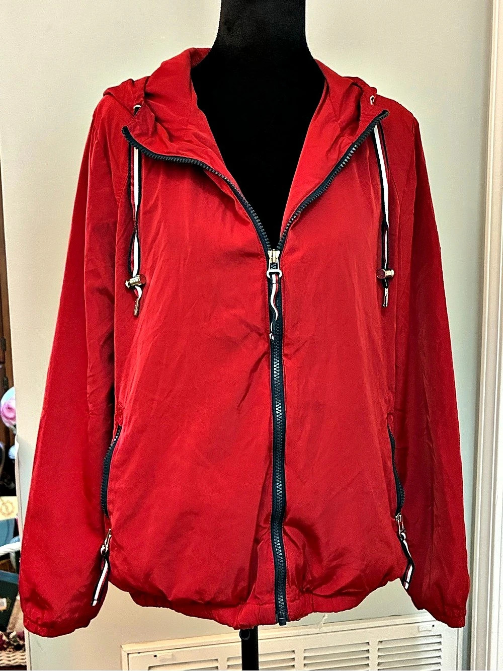 Tommy Hilfiger Women's Red Hooded Jacket Medium
